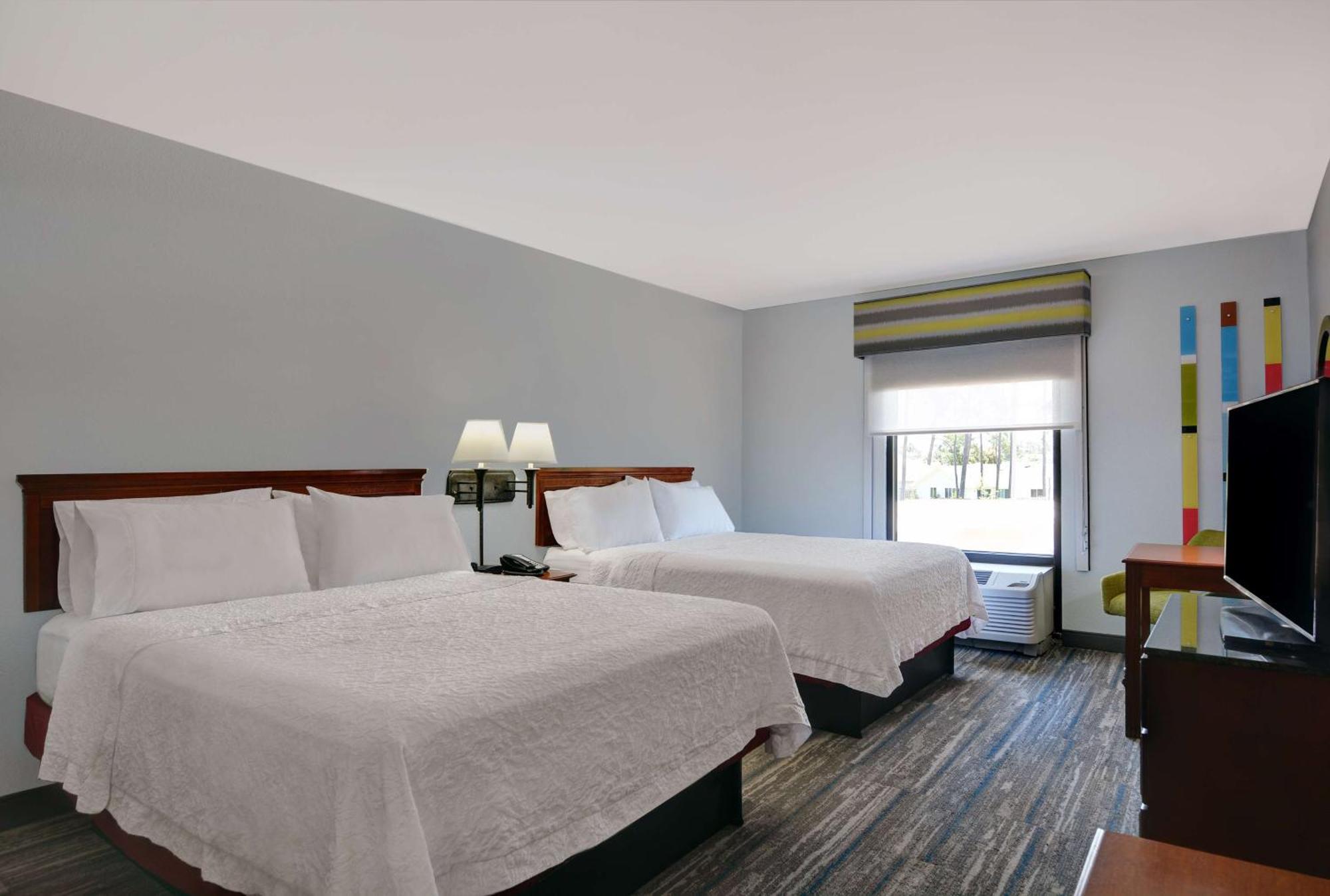 Hampton Inn By Hilton Panama City Beach Upper Grand Lagoon Exteriör bild