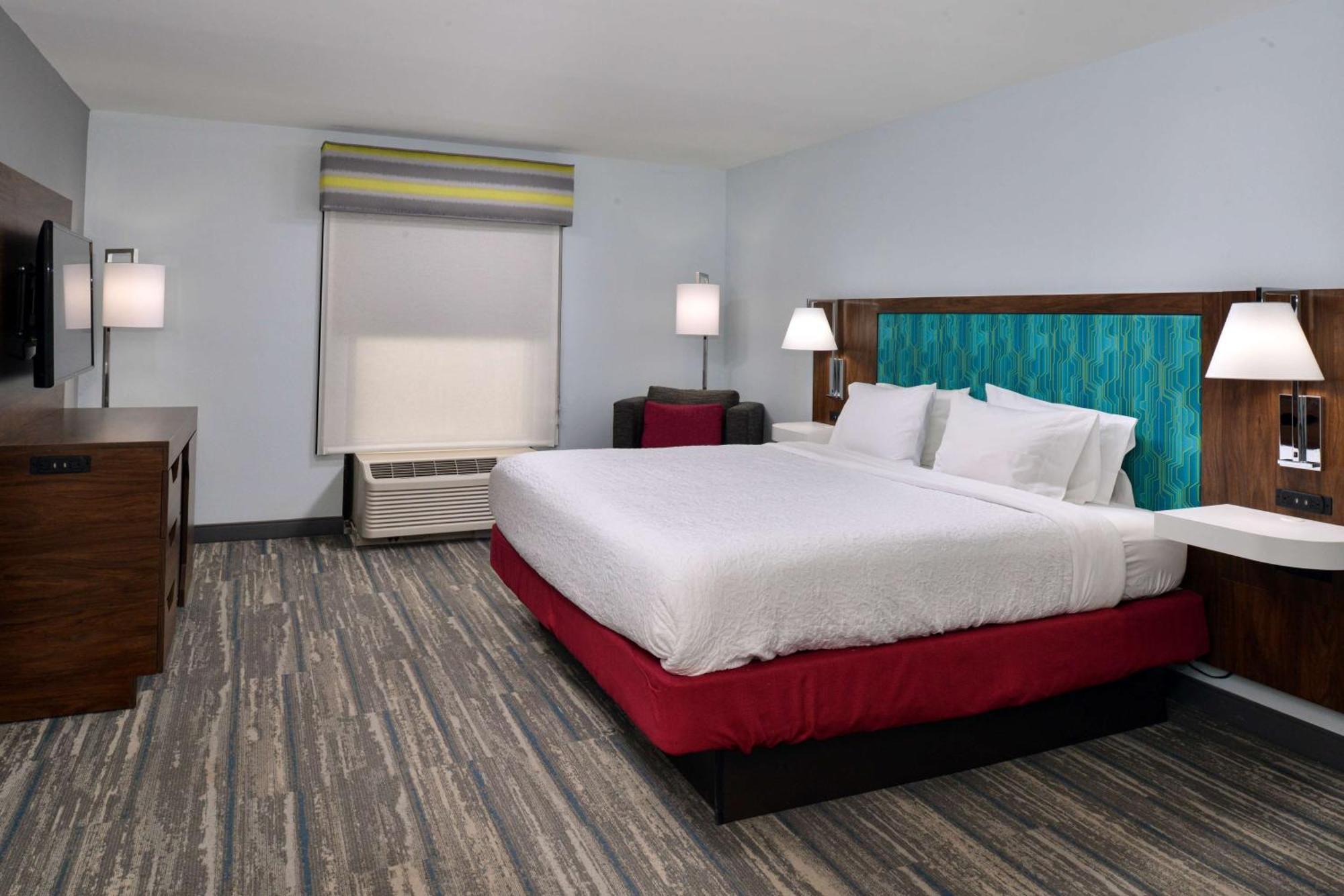 Hampton Inn By Hilton Panama City Beach Upper Grand Lagoon Exteriör bild