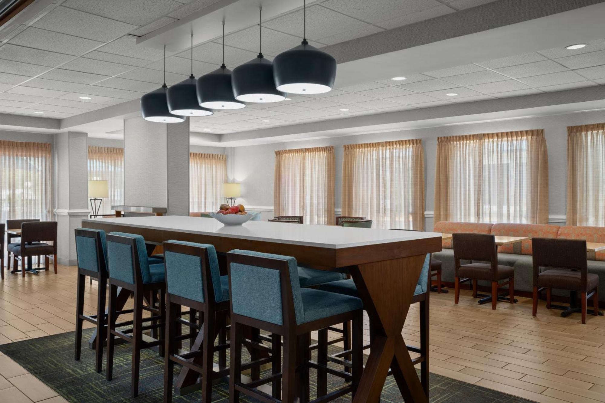 Hampton Inn By Hilton Panama City Beach Upper Grand Lagoon Exteriör bild