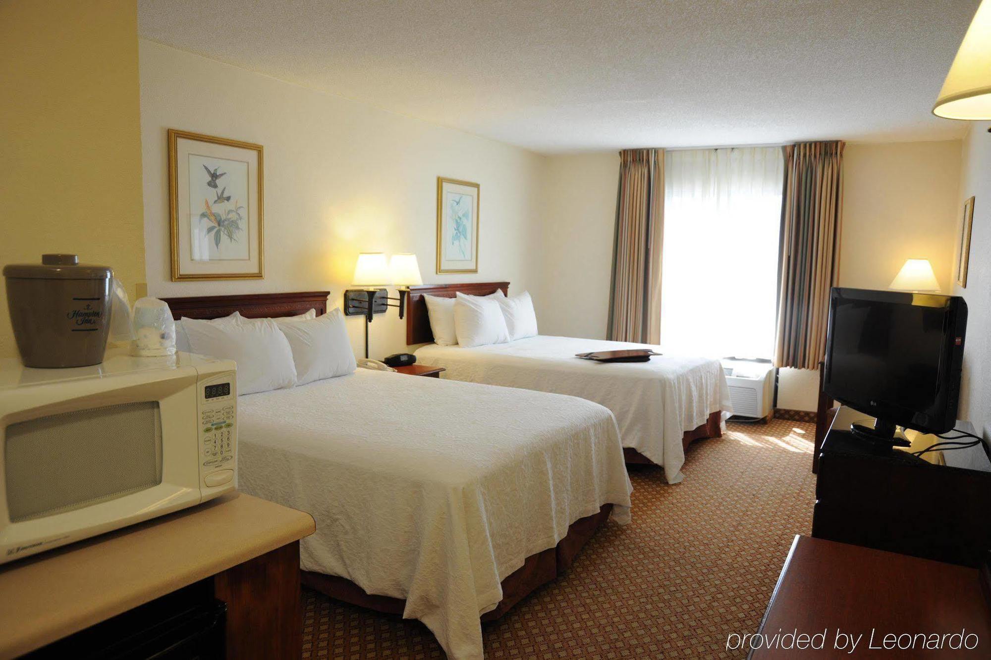 Hampton Inn By Hilton Panama City Beach Upper Grand Lagoon Exteriör bild