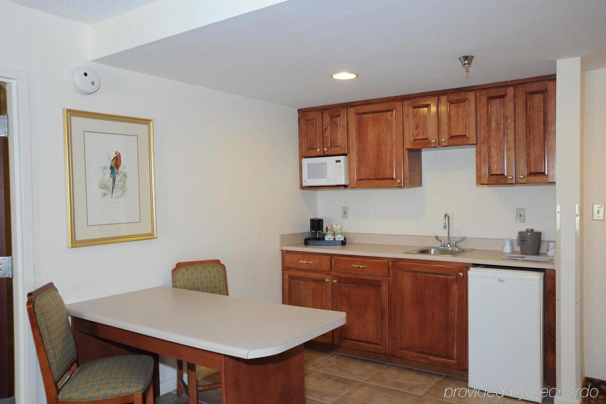 Hampton Inn By Hilton Panama City Beach Upper Grand Lagoon Exteriör bild
